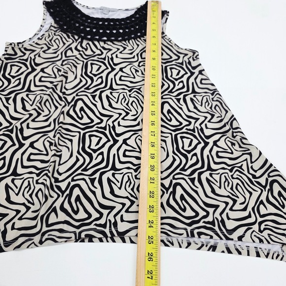 Valerie Stevens Womens M Beige Black Abstract Sleeveless Blouse Crochet Neckline - Picture 13 of 13